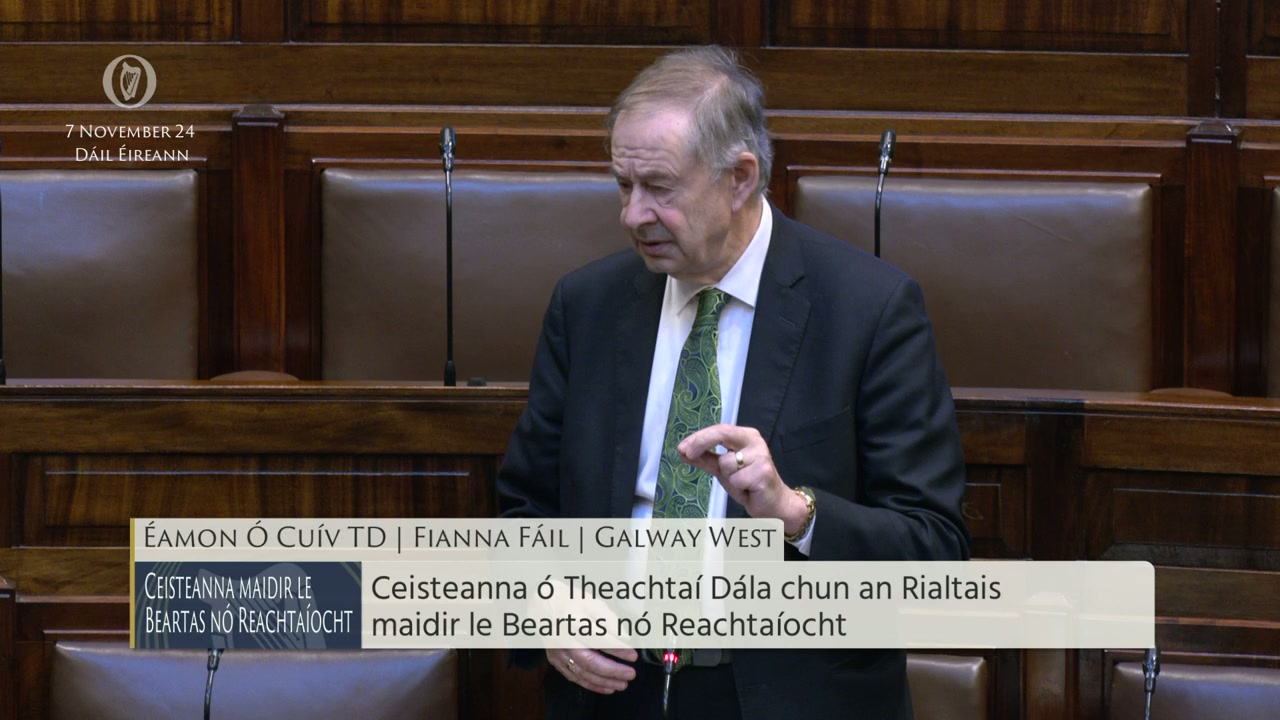 Éamon Ó Cuív praises Deputy O'Keefe's service and funding skill